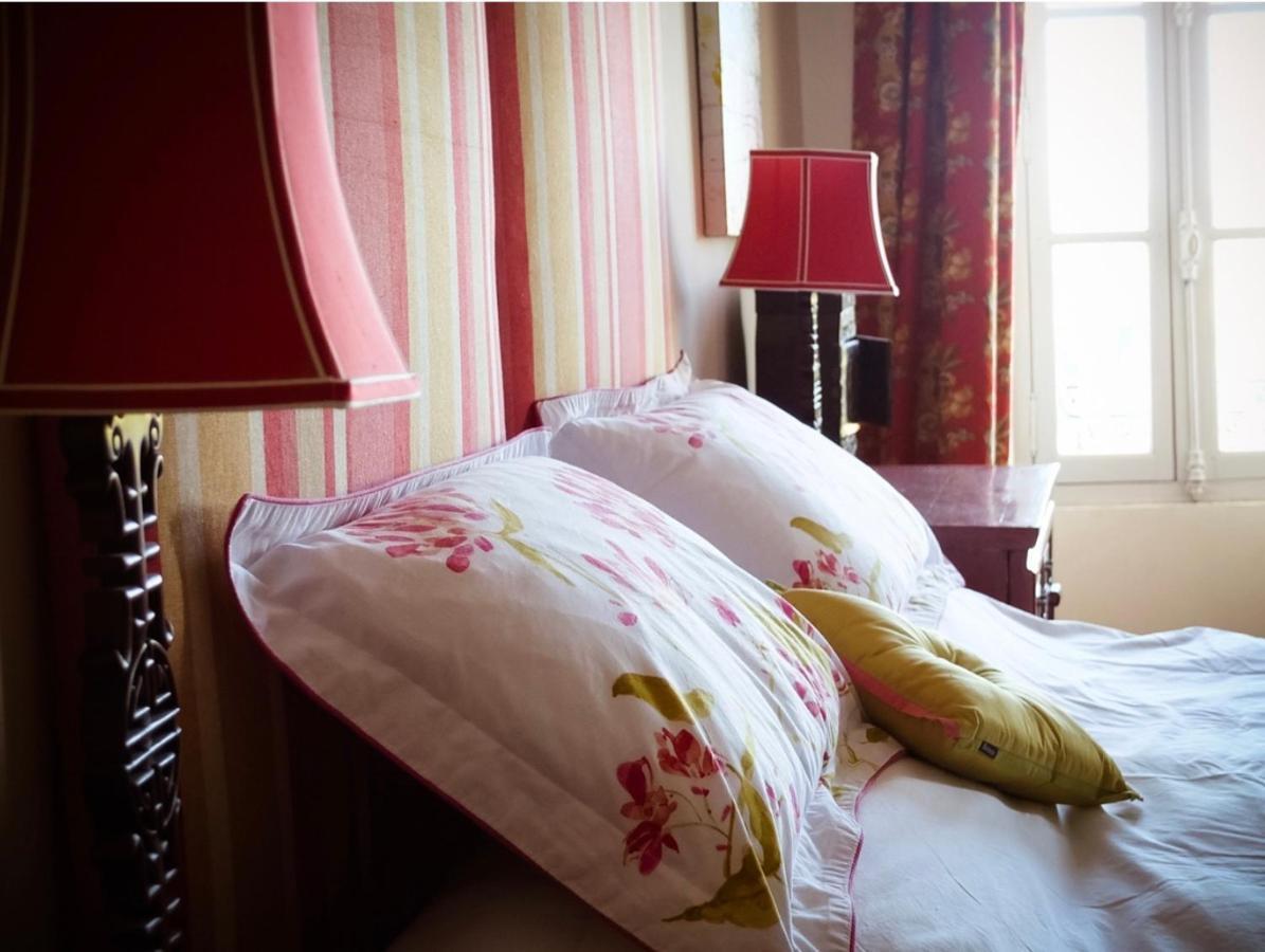 Cours De Thomazeau Bed and Breakfast Castillonnès Eksteriør billede